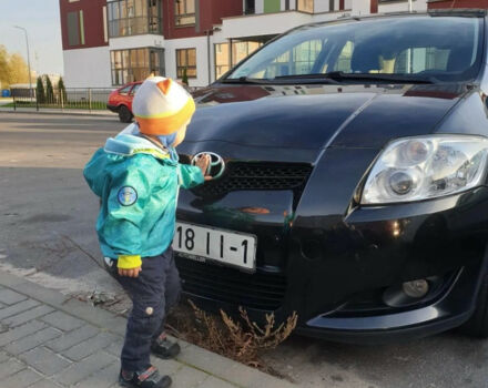 Toyota Auris 2008 року