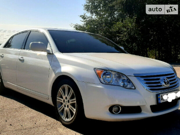 Toyota Avalon 2008 года