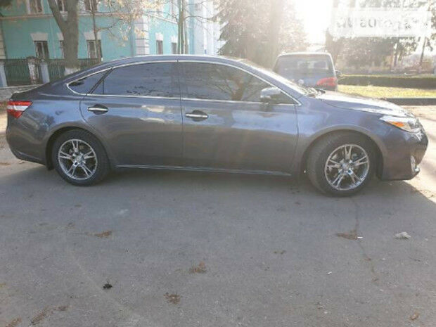 Toyota Avalon 2014 года