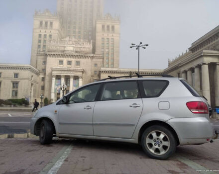 Toyota Avensis Verso 2003 года - Фото 18 авто