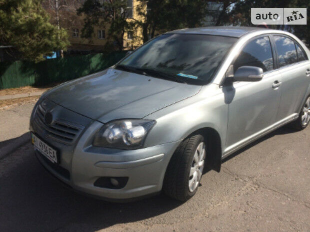 Toyota Avensis 2008 року