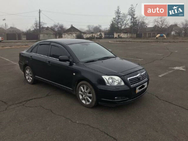 Toyota Avensis 2003 года