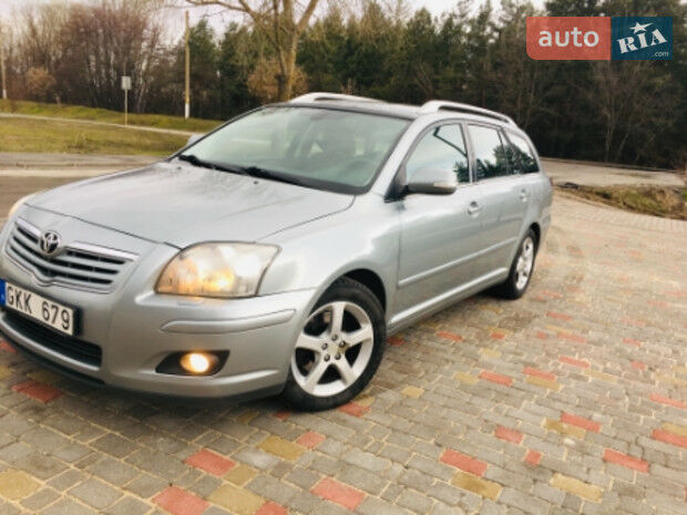 Toyota Avensis 2007 года