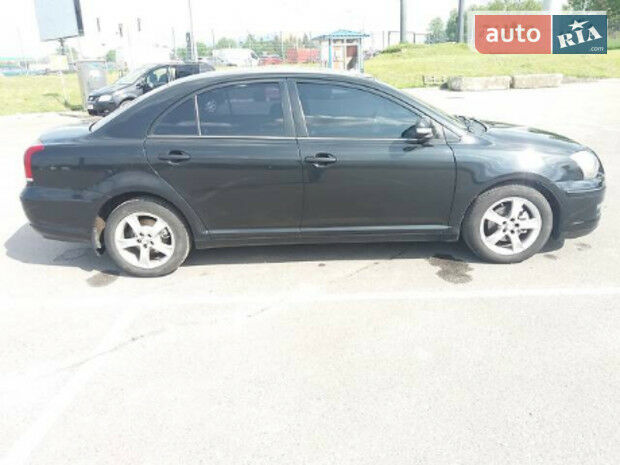 Toyota Avensis 2007 года