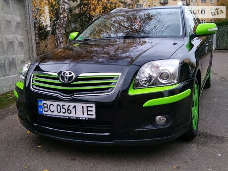 Toyota Avensis 2008 року