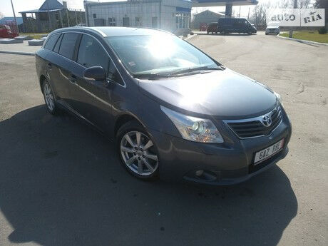 Тойота Авенсис 2010 року Toyota Avensis 2010 року