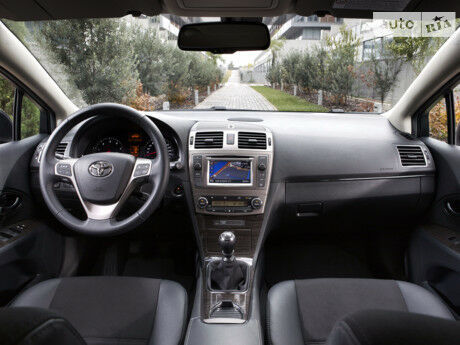 Toyota Avensis 2007 года