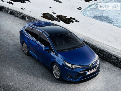 Тойота Авенсис 2006 года Toyota Avensis 2006 года