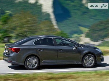 Тойота Авенсис 2008 года Toyota Avensis 2008 года