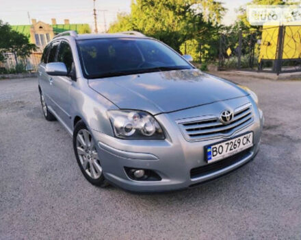 Toyota Avensis 2009 года