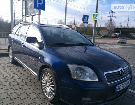 Toyota Avensis 2003 года