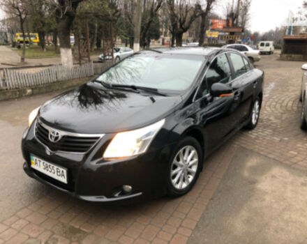 Toyota Avensis 2010 года