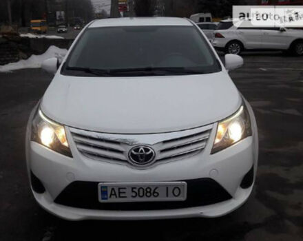 Toyota Avensis 2013 года