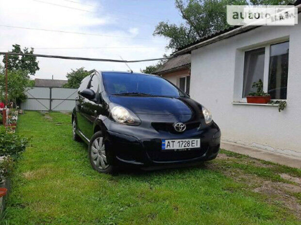 Toyota Aygo 2011 года