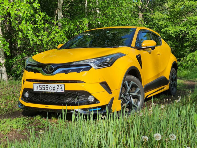 Toyota C-HR 2017 года