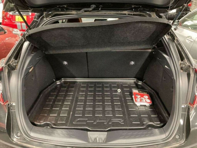 Toyota C-HR 2019 року