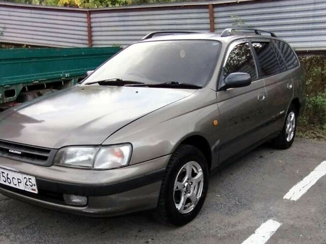 Toyota Caldina 1995 года
