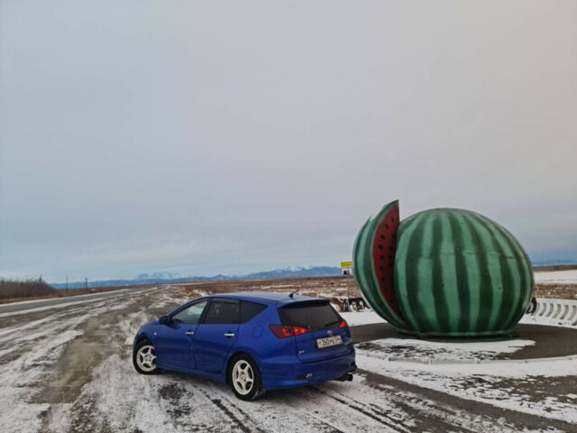 Toyota Caldina 2003 года