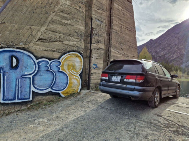 Toyota Caldina 1996 года