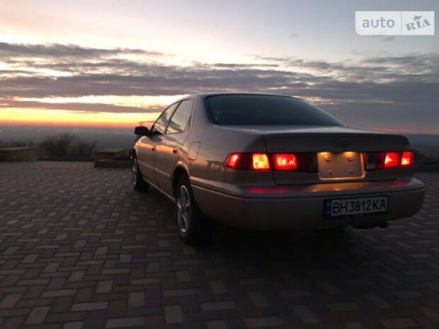 Toyota Camry 2001 года