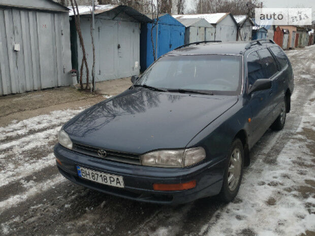 Тойота Камри 1994 года Toyota Camry 1994 года