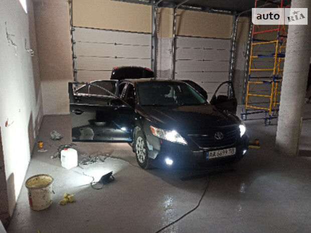 Тойота Камри 2008 года Toyota Camry 2008 года