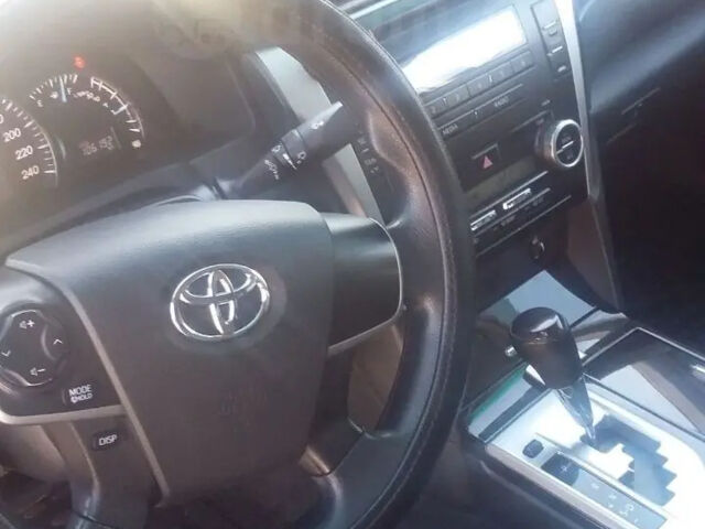 Toyota Camry 2014 года