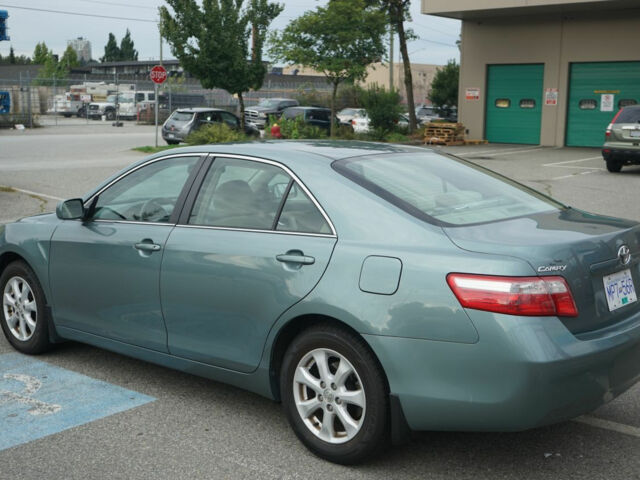 Toyota Camry 2006 года