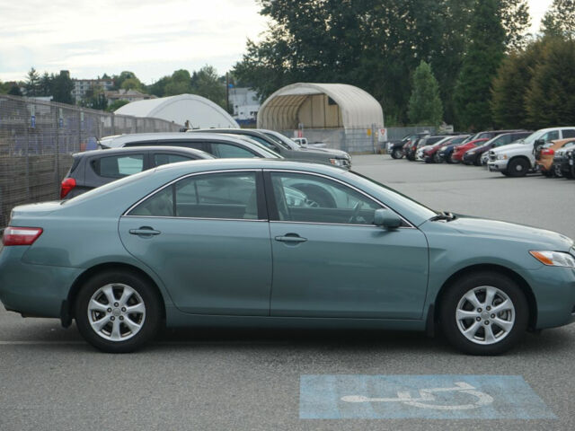 Toyota Camry 2006 года