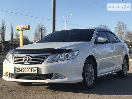 Toyota Camry 2012 року