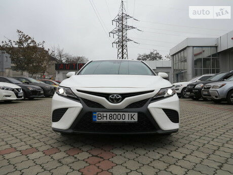 Тойота Камри 2018 года Toyota Camry 2018 года