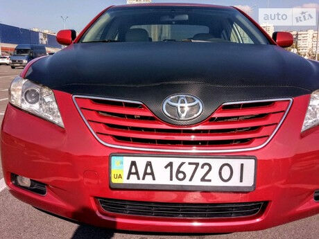 Тойота Камри 2006 року Toyota Camry 2006 року