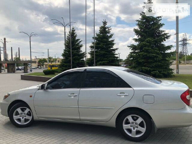 Toyota Camry 2003 року