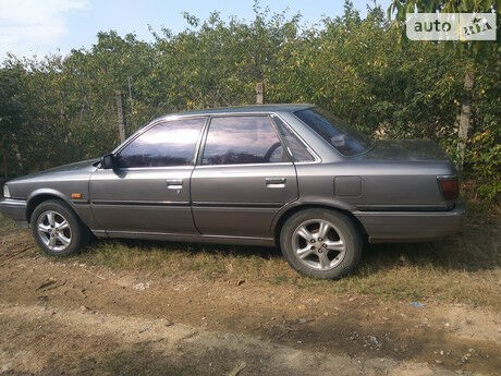 Toyota Camry 1987 года