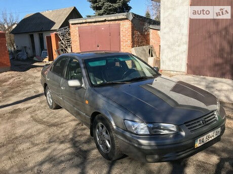 Toyota Camry 1997 года