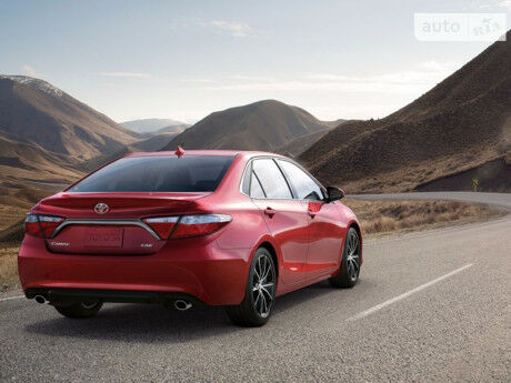 Тойота Камри 2014 года Toyota Camry 2014 года