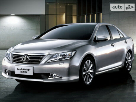 Тойота Камри 2013 года Toyota Camry 2013 года