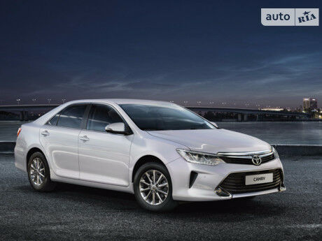 Тойота Камри 2013 года Toyota Camry 2013 года