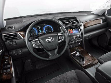 Тойота Камри 2012 года Toyota Camry 2012 года