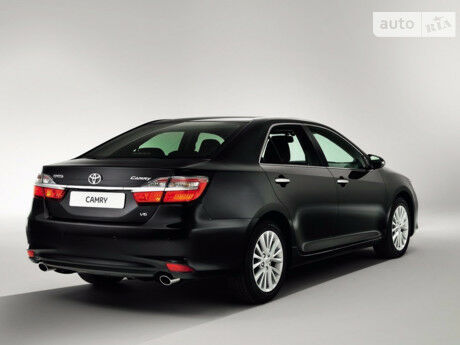 Тойота Камри 2012 года Toyota Camry 2012 года