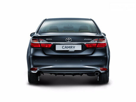 Toyota Camry 2011 года