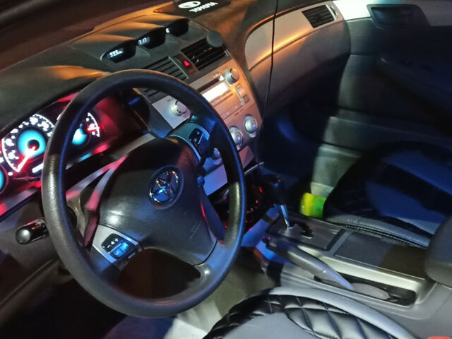Toyota Camry 2006 года
