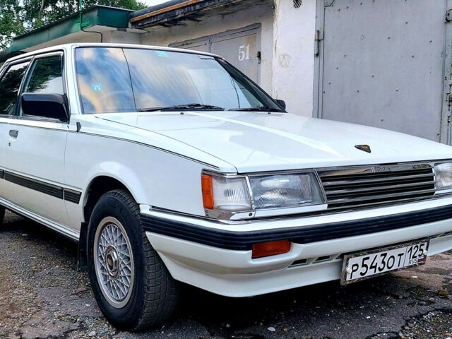 Toyota Camry 1985 года