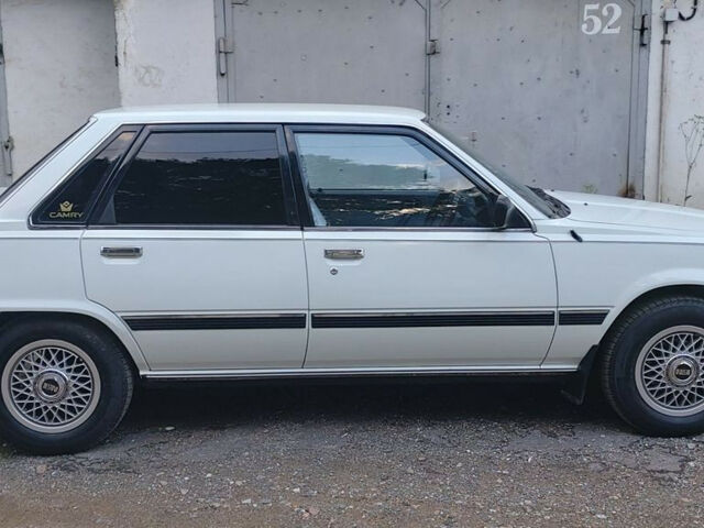 Toyota Camry 1985 года