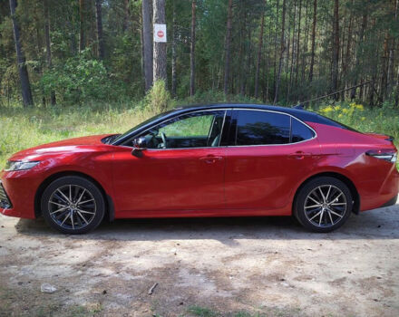 Toyota Camry 2021 року - Фото 4 автомобіля