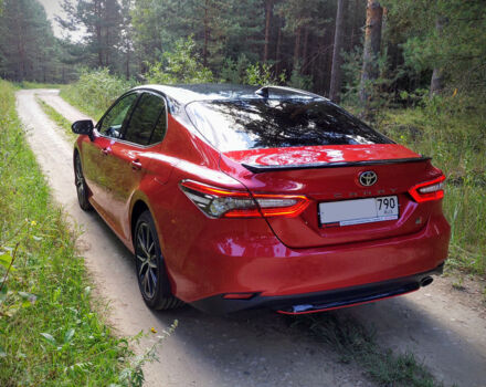 Toyota Camry 2021 року - Фото 9 автомобіля