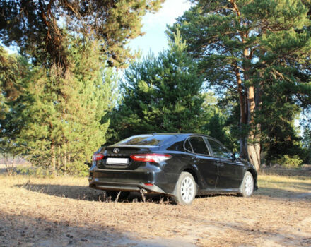 Toyota Camry 2021 року - Фото 3 автомобіля