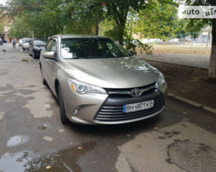 Toyota Camry 2015 року