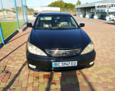 Toyota Camry 2005 года