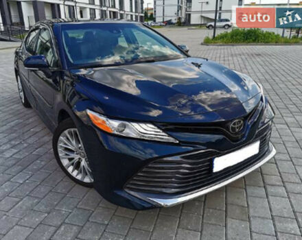 Toyota Camry 2018 года